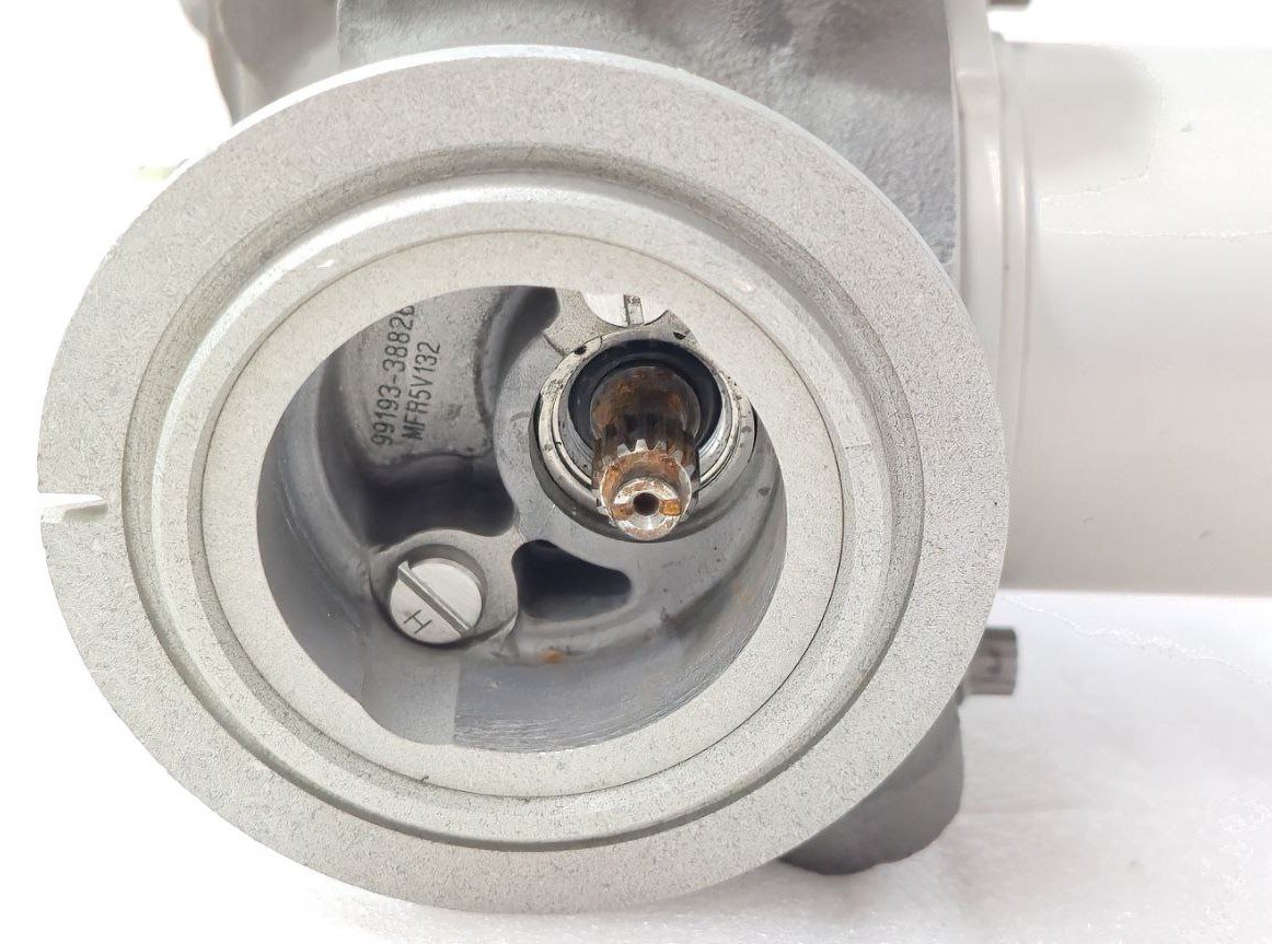 HONEYWELL TURBINE ENGINE MAIN FUEL CONTROL 3883420-1 99193 SOCN 3882880 -2 (12)