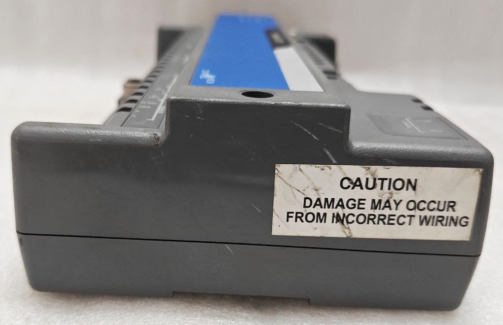 JOHNSON CONTROLS CARDKEY CK721 NETWORK CONTROLER 27-4805-05 BROKEN FROM SIDE#2 (3)