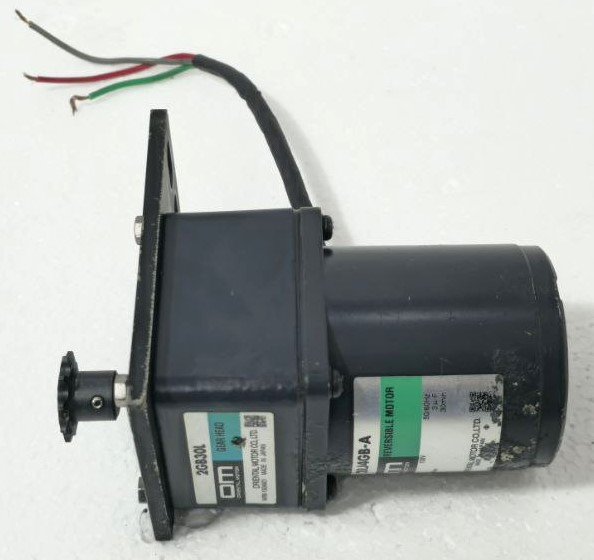 ORIENTAL MOTOR 2GB30L GEAR HEAD AND 2RJ4GB-A REVERSIBLE MOTOR WR9 1S04901 – 2 (4)