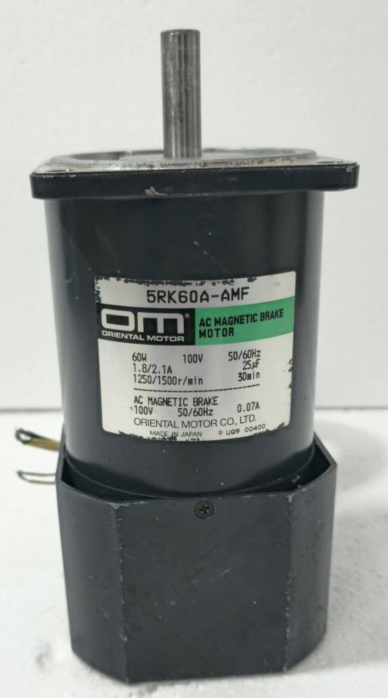 ORIENTAL MOTOR OM 5RK60A-AMF AC MAGNETIC BRAKE MOTOR 00400 (2)