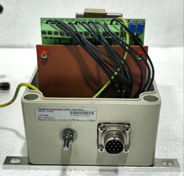 RAYTHEON ANSCHUTZ GMBH GERMANY RATE GYRO TYPE 410-026 2382 (1)