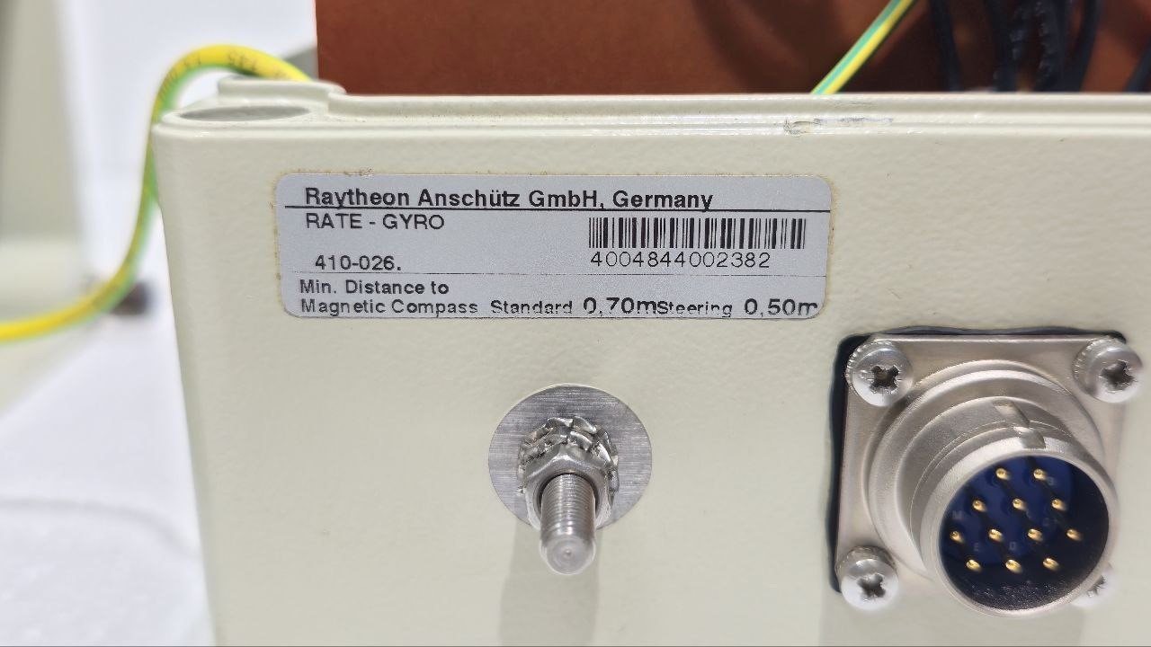 RAYTHEON ANSCHUTZ GMBH GERMANY RATE GYRO TYPE 410-026 2382 (2)