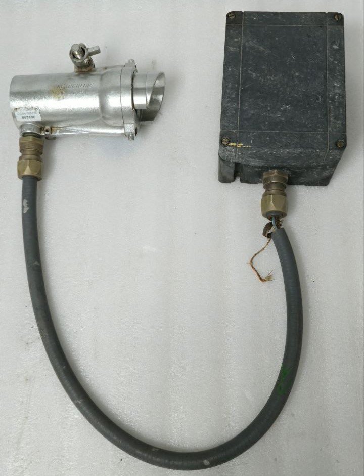 Z SIEGER 2104B2111 RX SHORT FLAMMEBLE DETECTOR 32VDC 10W SEARCHLINE EXCEL #3 (16)