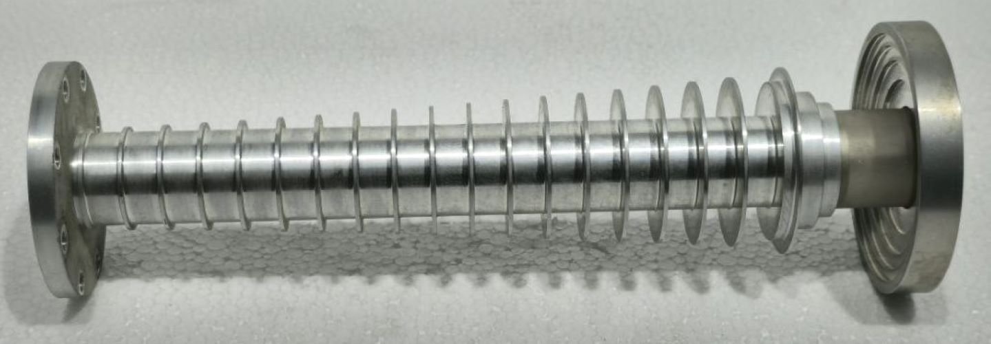 OPTIM MICROWAVE INC S40_DK-003 02468 KU BAND FEED FOR SEATEL ANTENNA MADE IN USA (2)