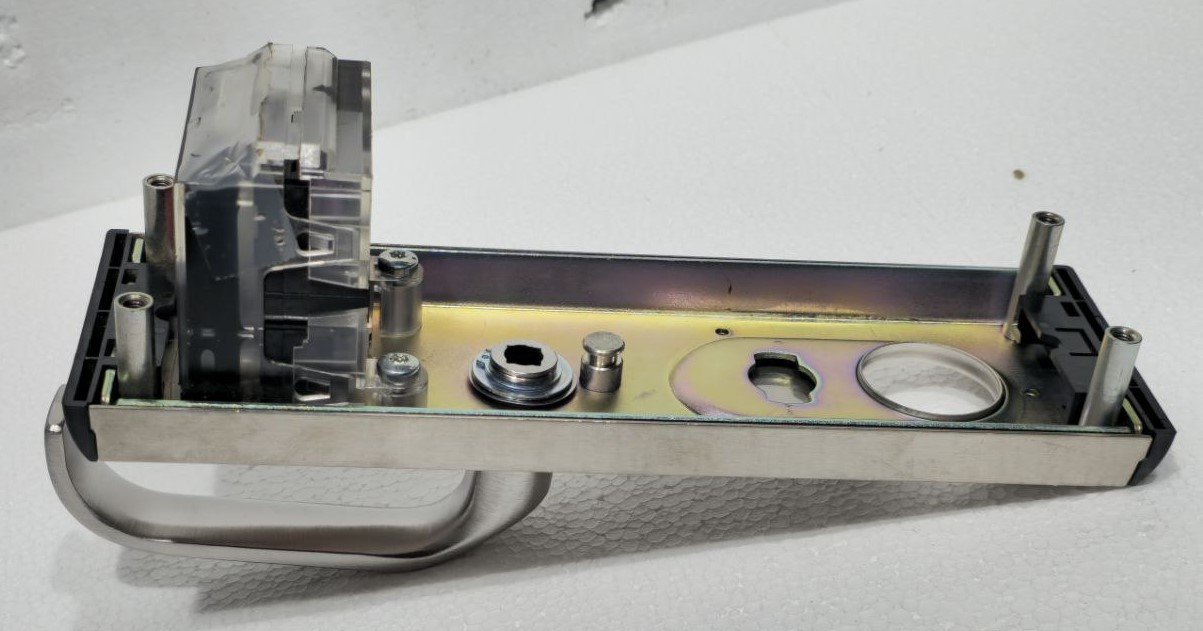 VINGCARD ELSAFE SATIN BRASS CLASSIC GUESTROOM LOCK BODIES & HANDLES Z3 LCU 3300 XC (7)