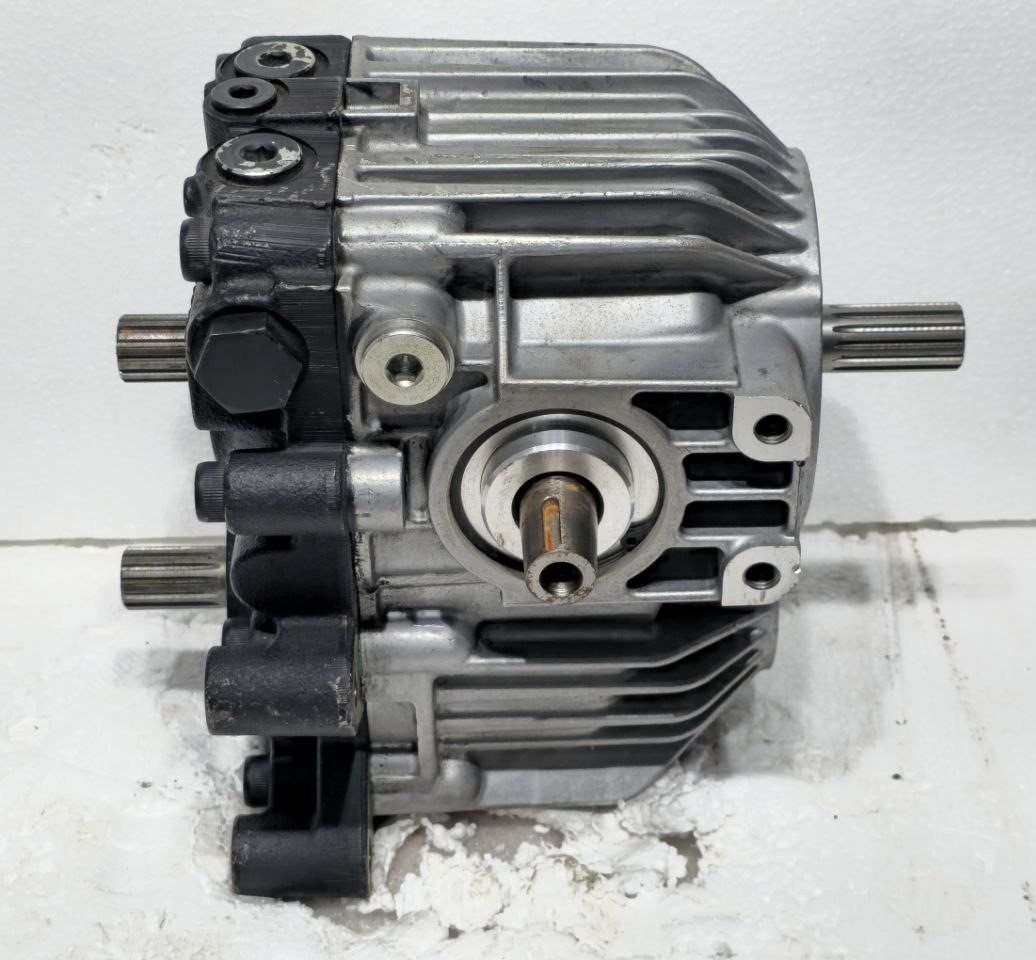 DANFOSS DSD LTD TRANSMISSION 11273546 J212100735 JAPAN UNUSED (2)