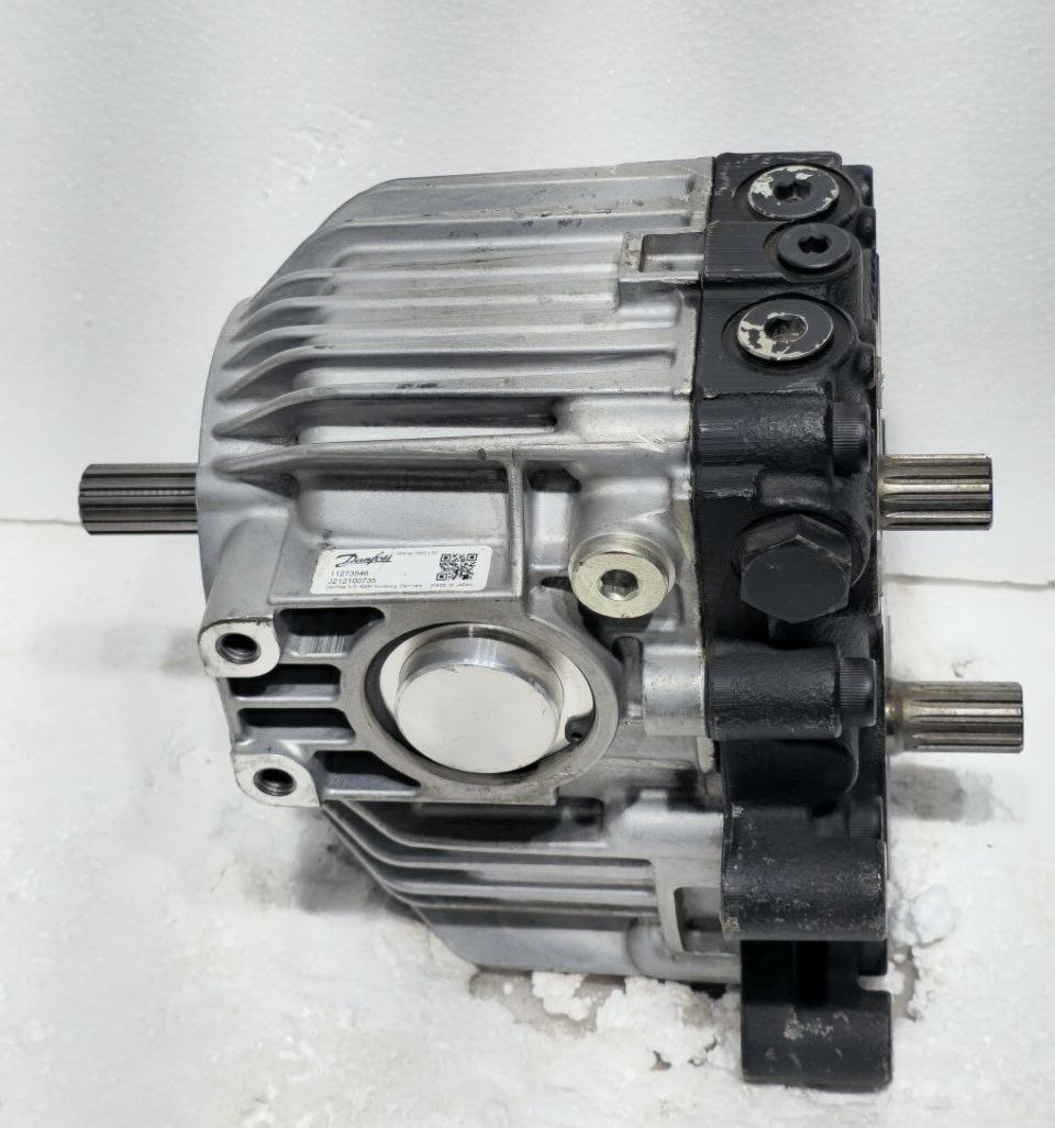 DANFOSS DSD LTD TRANSMISSION 11273546 J212100735 JAPAN UNUSED (3)