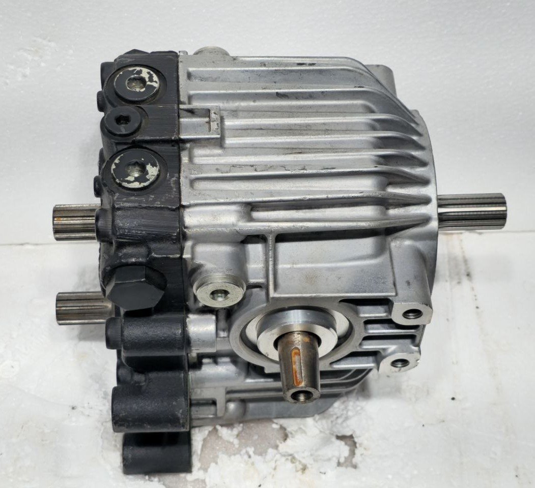 DANFOSS DSD LTD TRANSMISSION 11273546 J212100735 JAPAN UNUSED (4)