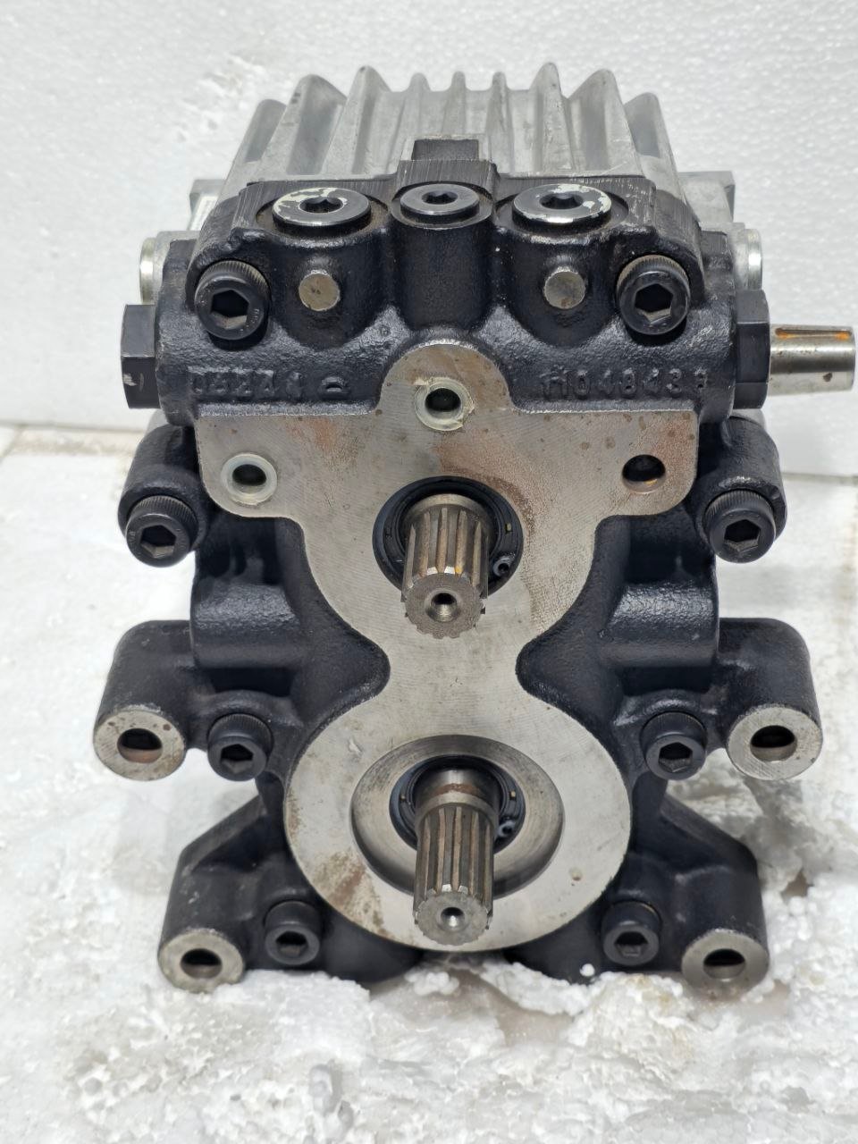 DANFOSS DSD LTD TRANSMISSION 11273546 J212100735 JAPAN UNUSED (7)
