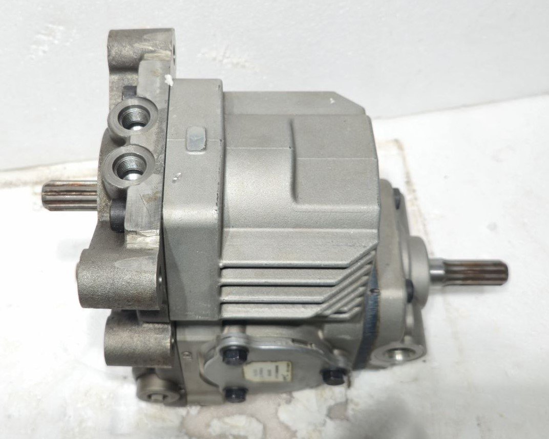 DANFOSS TRANSMISSIONS 389AK00001A 5000PSI PROTYPE ITL REV A UNUSED (12)