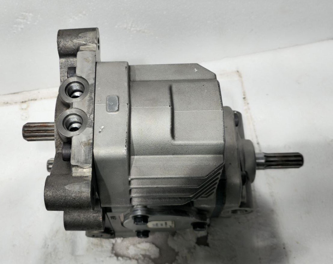 DANFOSS TRANSMISSIONS 389AK00001A 5000PSI PROTYPE ITL REV A UNUSED (13)