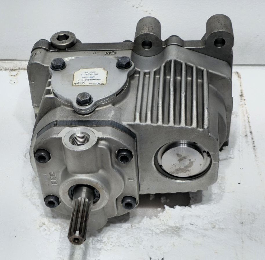 DANFOSS TRANSMISSIONS 389AK00001A 5000PSI PROTYPE ITL REV A UNUSED (3)