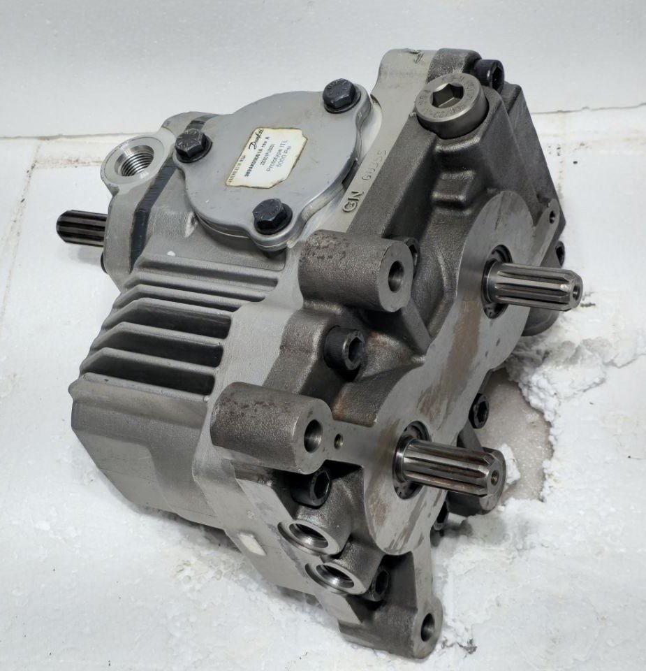 DANFOSS TRANSMISSIONS 389AK00001A 5000PSI PROTYPE ITL REV A UNUSED (5)