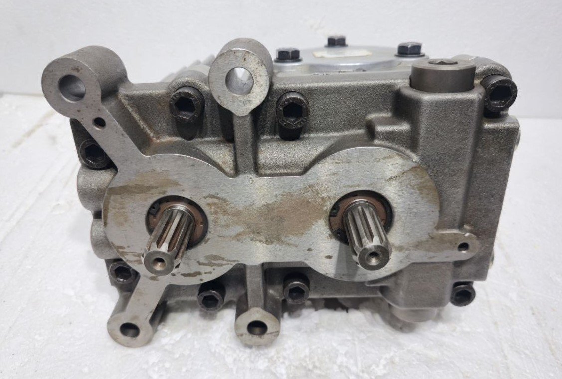 DANFOSS TRANSMISSIONS 389AK00001A 5000PSI PROTYPE ITL REV A UNUSED (9)