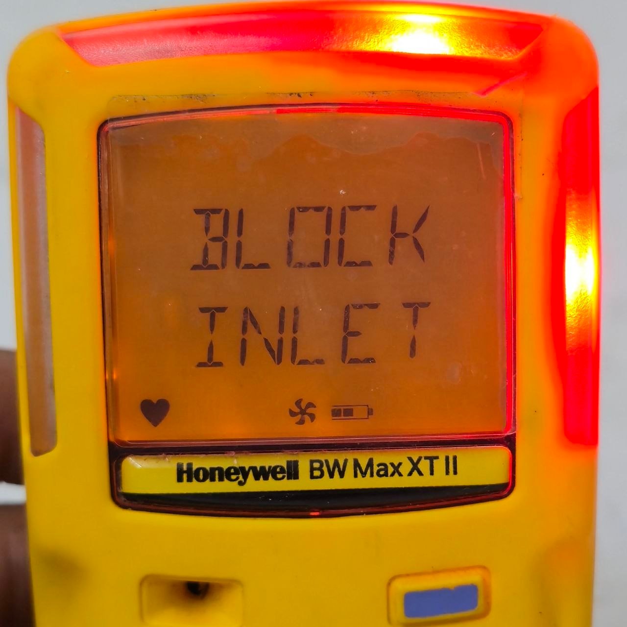 HONEYWELL BW GASALERT MAX XT II GAS MONITOR DETECTOR O2 FAIL OR ERROR SHOWN (11)
