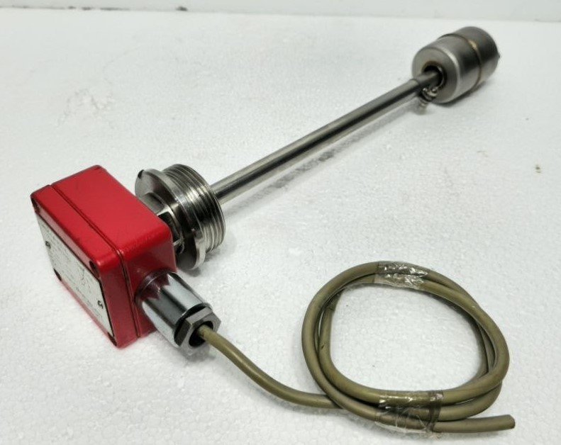KSR KUEBLER F-NR106481-2 ALV 1,5 VU-L 280-SVK-GL FLOAT MAGNETIC SWITCH 220V50HZ 20 BAR (3)