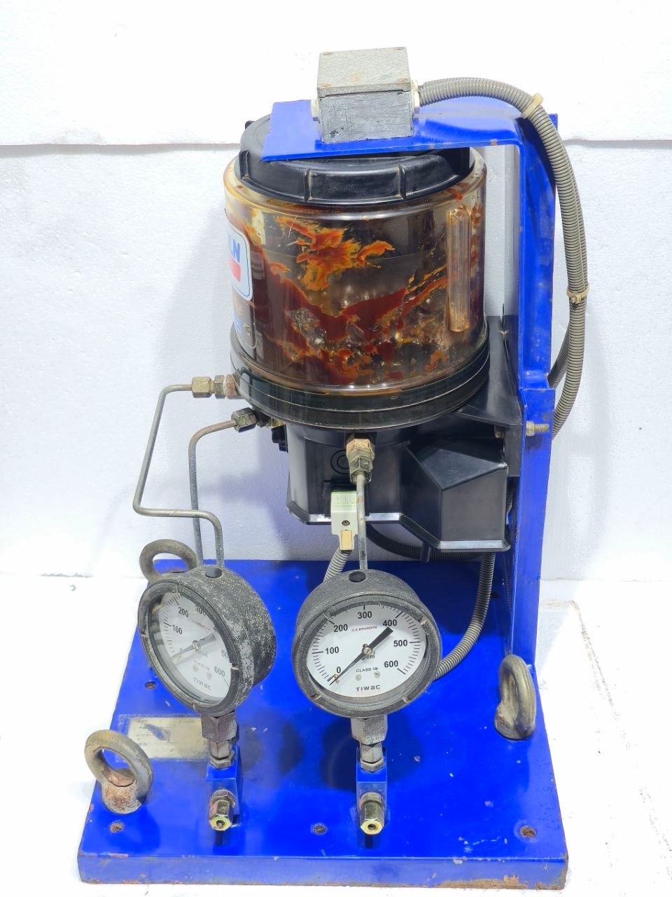 LINCOLN INDUSTRIAL P203-4XLBO-1K6-24-2A1.10 LUBRICATOR GREASE PUMP X644-37515-1 (16)