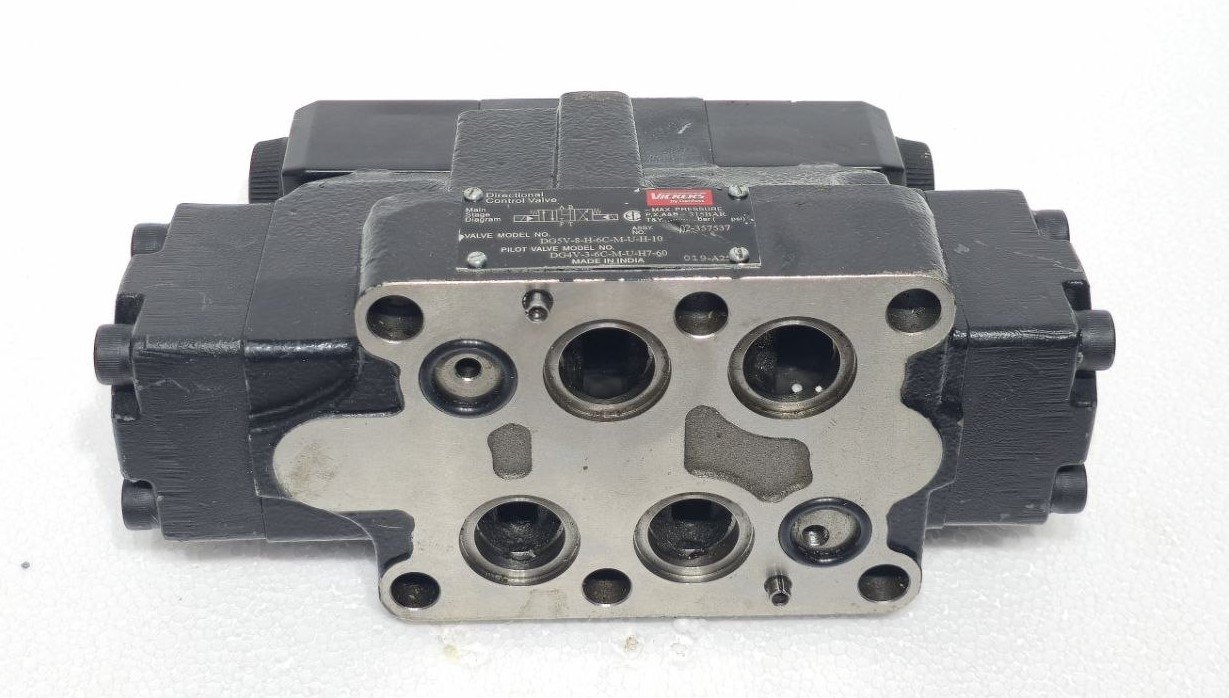 VICKERS DIRECTIONAL CONTROL VALVE DG4V-3-6C-M-U-H7-60 AND DG5V-8-H-6C-M-U-H-10 (11)