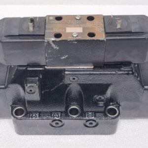 VICKERS DIRECTIONAL CONTROL VALVE DG4V-3-6C-M-U-H7-60 AND DG5V-8-H-6C-M-U-H-10