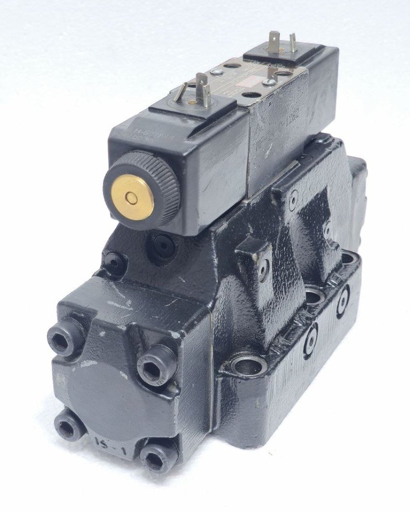VICKERS DIRECTIONAL CONTROL VALVE DG4V-3-6C-M-U-H7-60 AND DG5V-8-H-6C-M-U-H-10 (3)