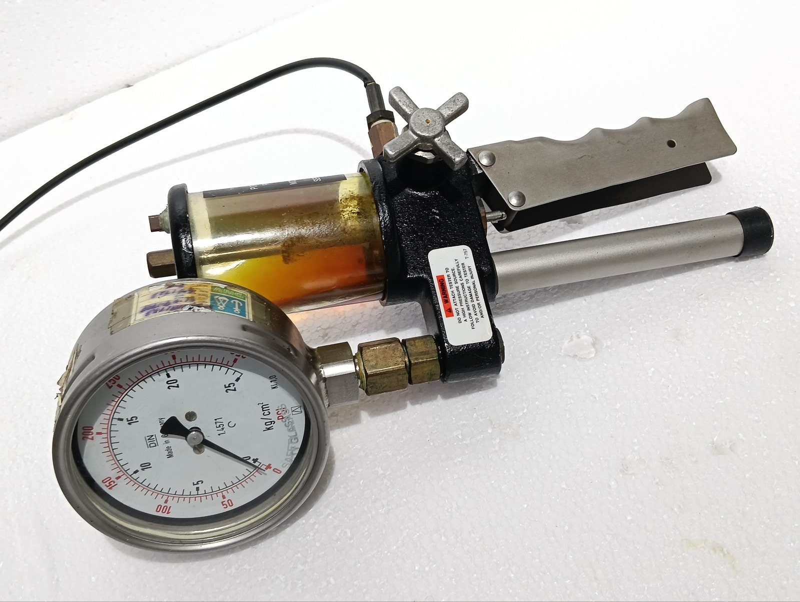 AMETEK T-620 699 PORTABLE HYDRAULIC HAND PUMP PRESSURE TESTER 0-3000 PSI (1)