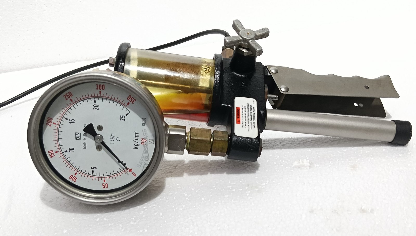 AMETEK T-620 699 PORTABLE HYDRAULIC HAND PUMP PRESSURE TESTER 0-3000 PSI (3)