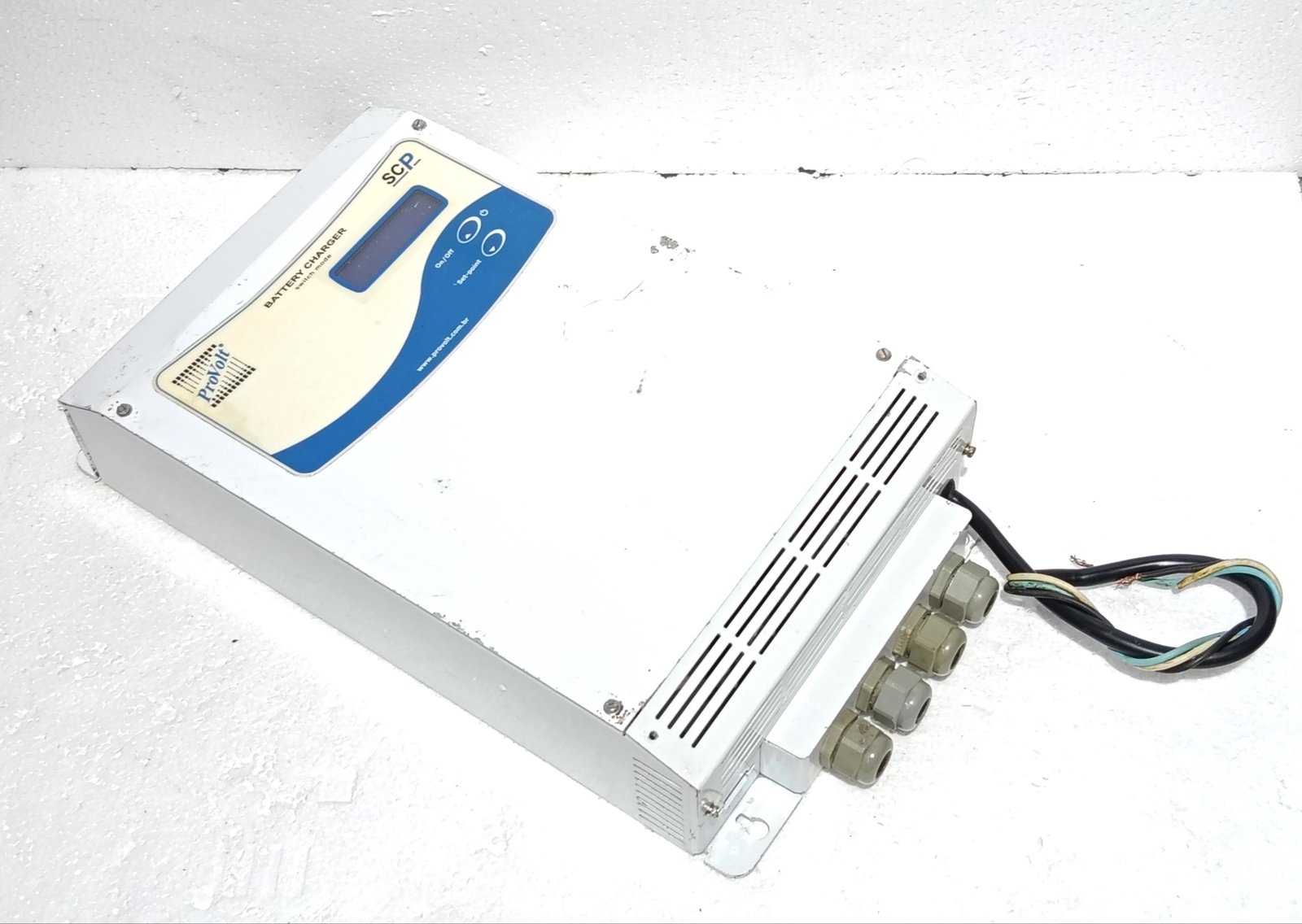 PROVOLT BATTERY CHARGER SCP 1240 110V INPUT 12V 40A OUTPUT 480W COD 2 20 4206 D (12)