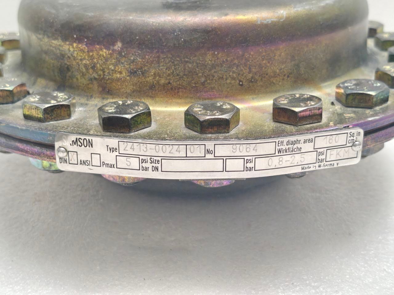 SAMSON PRESSURE REDUSING ACCUATOR 2413 0024 0.8-2.5 PSR FKM 160 SQ. IN CM 2 9064 (3)