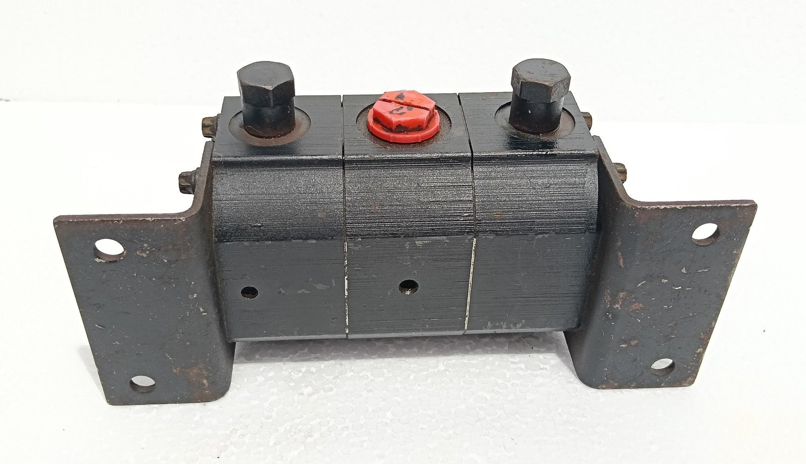 HALDEX HYDRAULICS 1020078 FLOW DIVIDER 2 SECTION 0.129 IN³SECTION 34-16 01016 (2)
