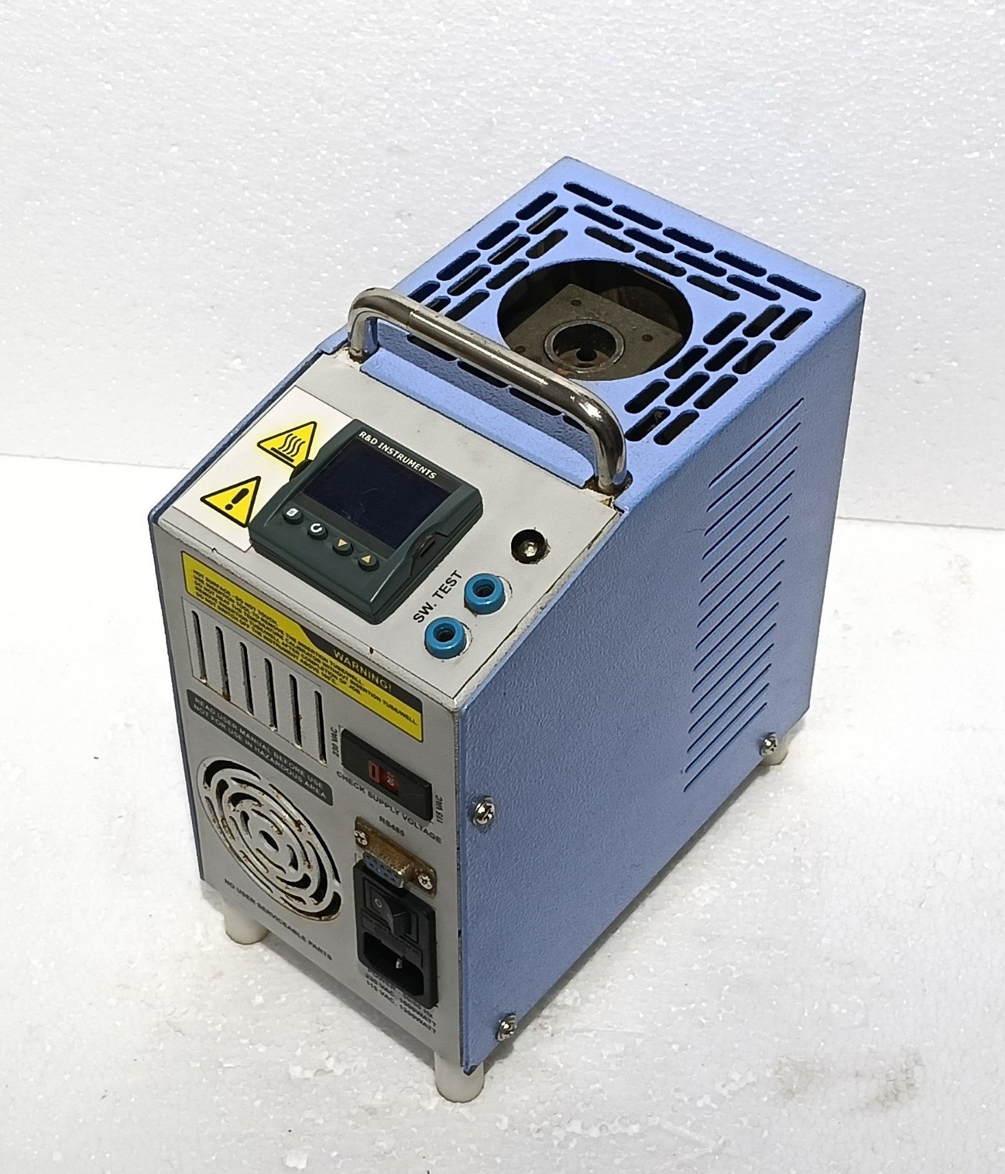R&D 650TS DRY BLOCK TEMPERATURE CALIBRATOR 30 TO 650C 95072409 RS485 5060 HZ (11)