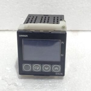 OMRON E5CN TEMPERATURE CONTROLLER E5CN-R1TU 1442MR 6VA 50/60 HZ