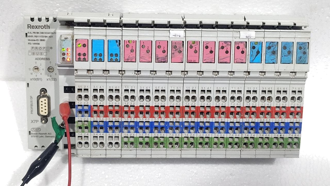 REXROTH R911172194-AD1 PROFIBUS COUPLER R-IL PB BK DI8 DO4CN-PAC 2700521 X7P (1)