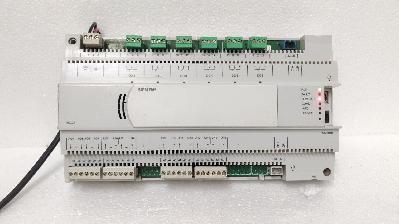 SIEMENS PXC22.D AUTOMATION STATION 120906H12524 IP20 30VA T50 (1)